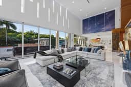 New Modern Estate, Pool / Jacuzzi / GYM / Media Room - Image 3