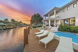 Waterfront Villa / Heated Pool, Gameroom, Sleeps12 - Image 2