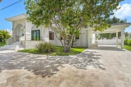 Waterfront Villa / Heated Pool, Gameroom, Sleeps12 - Image 5