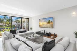 Waterfront Villa / Heated Pool, Gameroom, Sleeps12 - Image 3