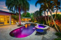Lux Villa with pool on the water / Beach Access! - Image 2