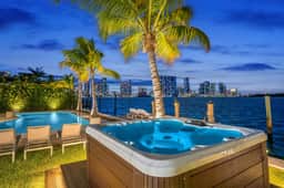 Miami Waterfront Villa w/ Pool, Spa & Sunset Views - Image 4