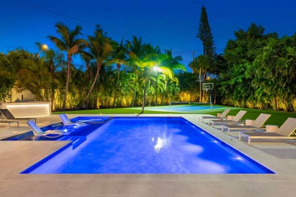 The Ultimate 11BR Miami Villa | Sauna + Bball - Image 2