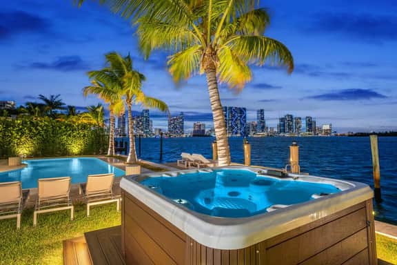 Miami Waterfront Villa w/ Pool, Spa & Sunset Views - Image 4