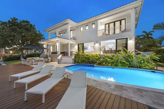 Waterfront Villa / Heated Pool, Gameroom, Sleeps12 - Image 1